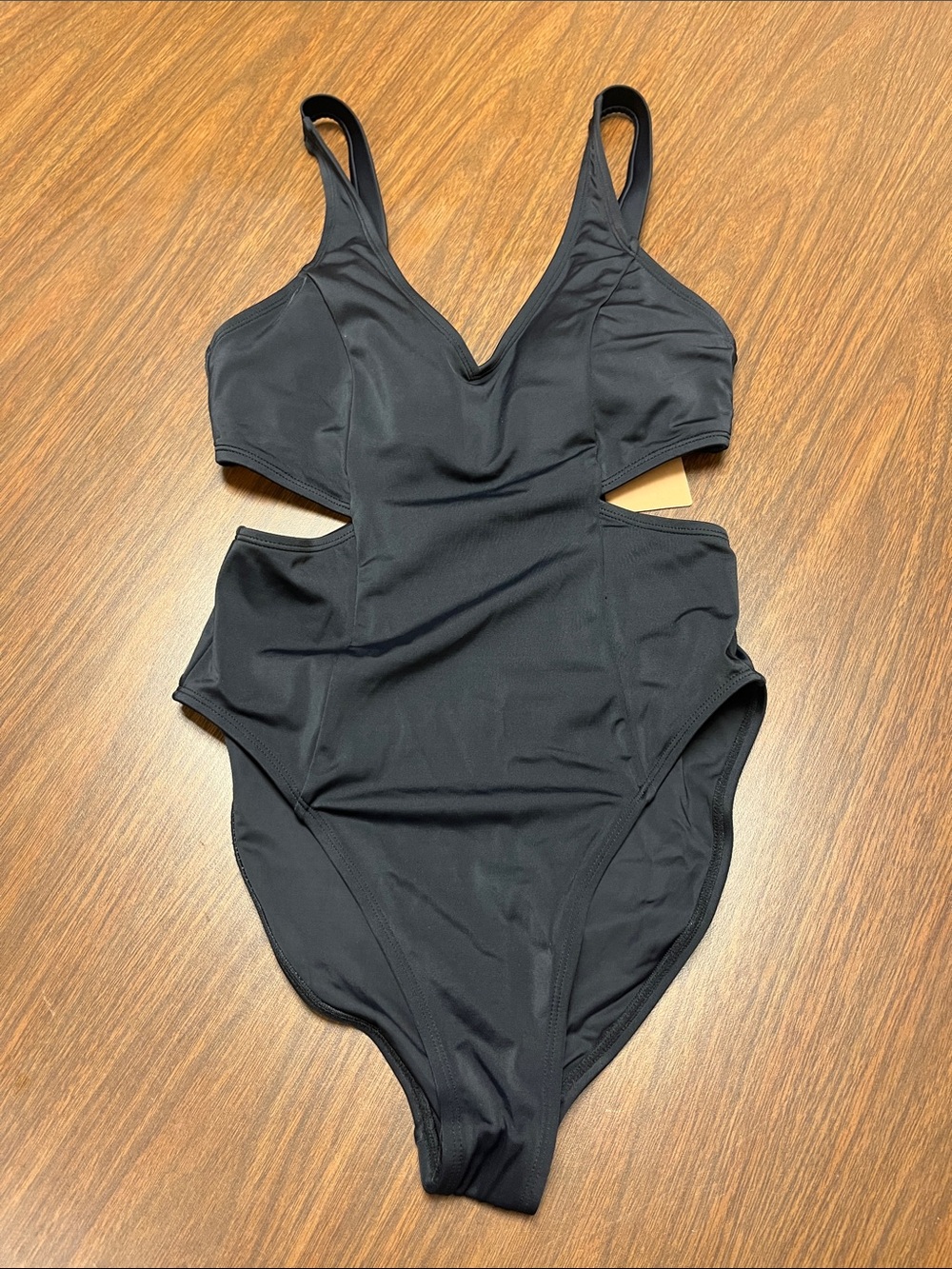 Yukari Willow Black swimsuit, size small, new with tags